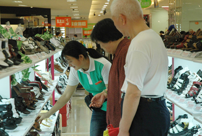 步步高美采平價百貨首店盛裝開業，開啟社區商業新篇章